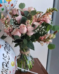 Rosas y Perritos en florero